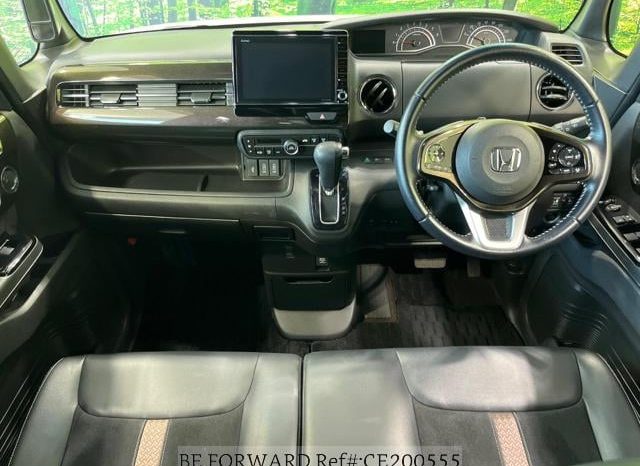 
								2017 HONDA N BOX GL full									