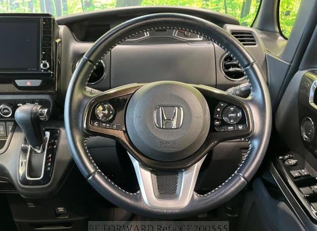 
								2017 HONDA N BOX GL full									