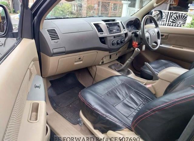 
								2012 TOYOTA HILUX 2.5 E VIGO SMART CAB full									