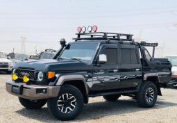 2013 TOYOTA LAND CRUISER DOUBLE CABIN – V6