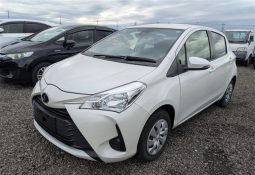 2018 TOYOTA VITZ F