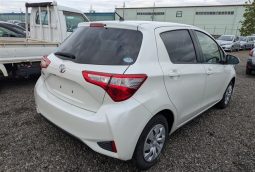 2018 TOYOTA VITZ F
